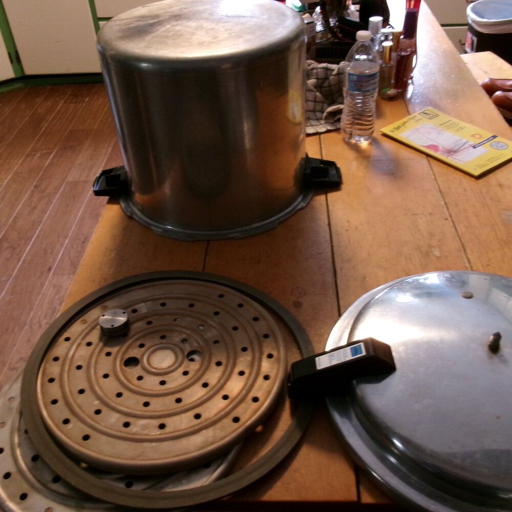 vtg Mirro 22 quart pressure cooke 522 two racks new seal and weight - Picture 10 of 10
